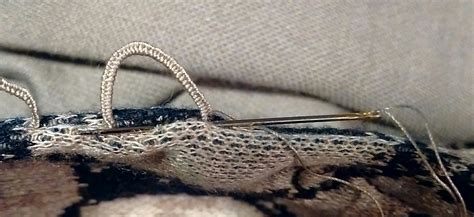 How to Use Loops and Threads Sewing Machine 的图像结果