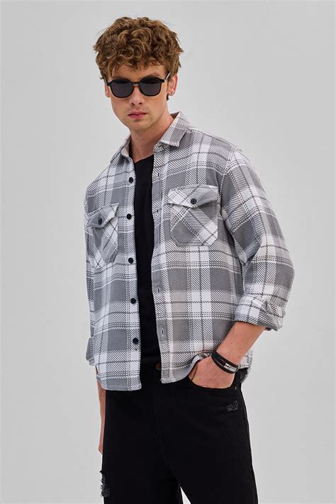 Buy Men's Grey Flannel Checks Double Pocket Overshirt Online | Snitch ...