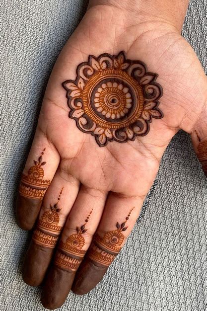 6 Simple And Beautiful Mehndi Designs For Hartalika Teej | Herzindagi
