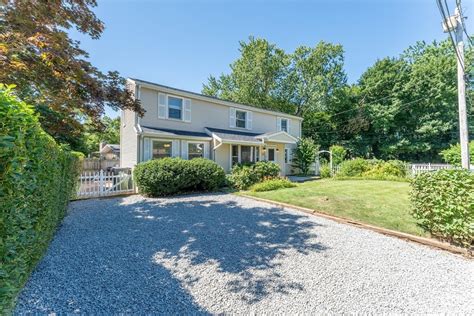 88 General Hawkins Dr, Warwick, RI 02888 | Homes.com