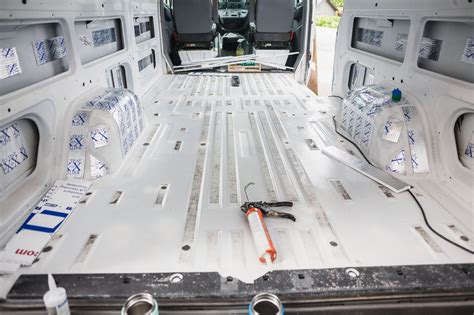 Sprinter van: Flooring