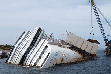 Costa Concordia Wreckage To Be Raised In September As Italy Attempts ...