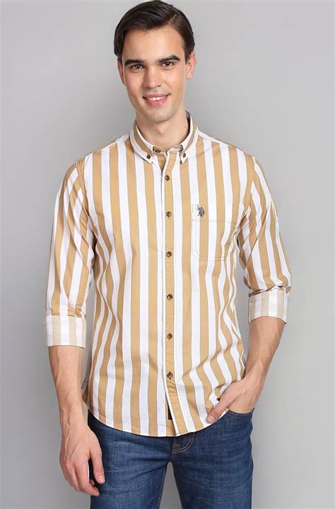 HIGHLANDER Men Relaxed Fit Mid Rise Heavy Fade Cotton Regular Jeans ...