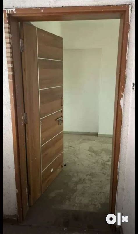 NEAR MARKET, RAILWAY STATION VAPI. - For Sale: Houses & Apartments in ...