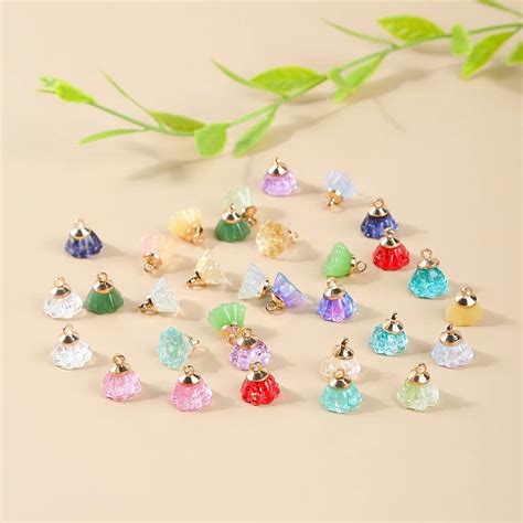 GB 1566 dark blue lotus glass pendant- per piece – Shas