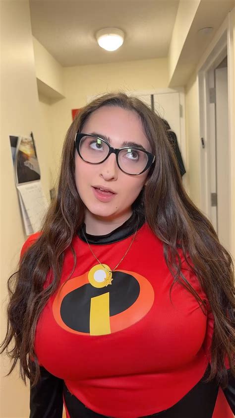 Julia Ain | I’m definitely pulled together #reels #incredibles | Instagram