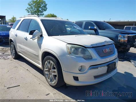 Report 1GKKRTED3BJ391951 GMC ACADIA 2011 White Gasoline - price and damage history
