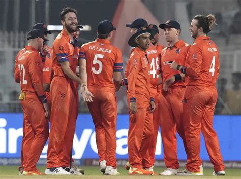 BAN vs NED | Twitter in splits as van Beek runs for his life on being ...