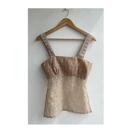Embroidered back bow top – Kaveri Collective