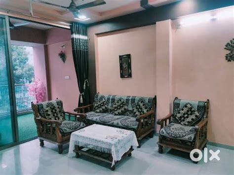 Well Maintain Fully Furnished 3 Bhk Flat Available For Rent In Motera ...