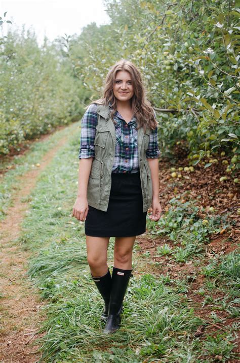 Mommy and Me Apple Picking Outfits - By Lauren M