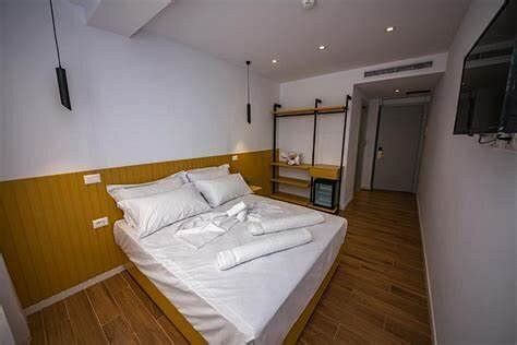 HESPERUS HOTEL (Orikum) - B&B Reviews & Photos - Tripadvisor