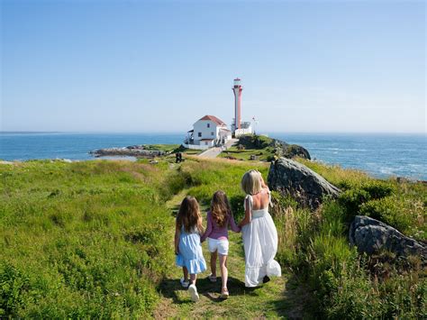 Shining Waters Marina & Boatyard - Tourism Nova Scotia
