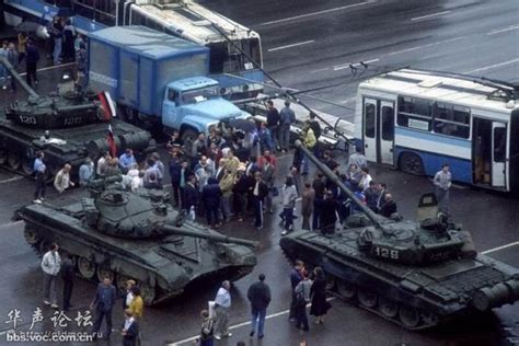 1991年12月25日苏维埃社会主义共和国联盟解体 - 历史上的今天