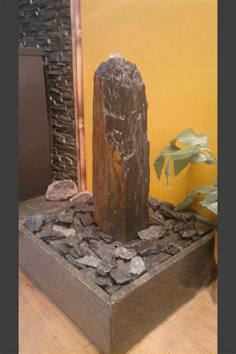 Fontaine d’intérieur set Monolith schiste gris-brun en bassin de granit ...