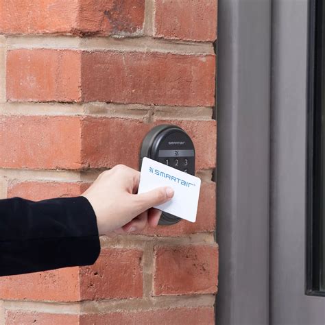 SMARTair Wall Readers | ASSA ABLOY