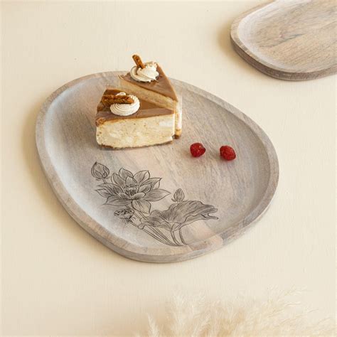 Aurum Crafts | Eva Premium Handpainted Wooden Oval Platter (Size 13in x ...