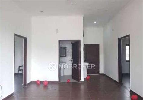 standalone building Sector 15A Rent - WITHOUT BROKERAGE Semi-furnished ...