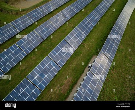 Solar Panel Field 的图像结果