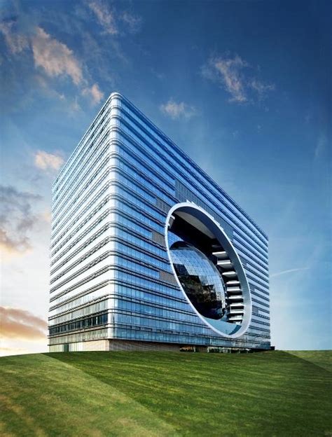 GROHE - The Capital - Commercial - References | GROHE