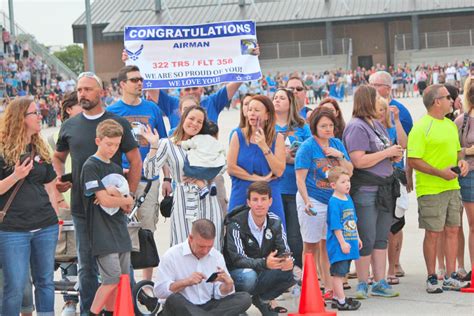 Basic Training Graduation 2021 的图像结果