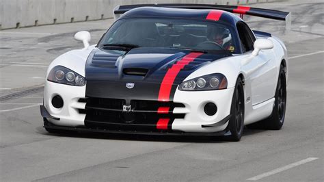 Viper ACR Sets Record At Miller Motorsports: Video