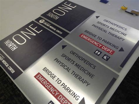 Digital Sign Graphic Design 的图像结果