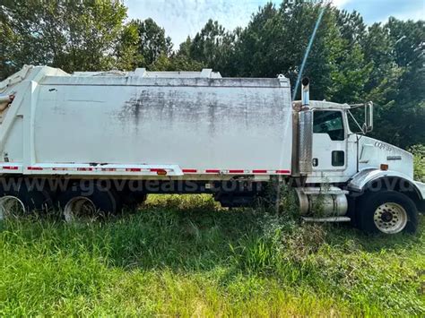 2005 Kenworth T800 | GovDeals