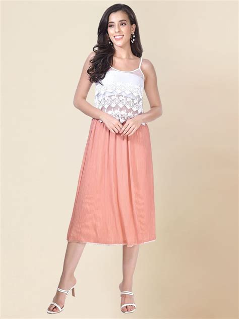 Women's Clothes - Trendy & Fashionable Wear for Women | Beatnik India