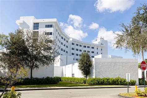 JACKSON NORTH MEDICAL CENTER - North Miami Beach FL - Hours, Directions ...