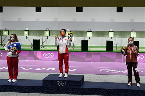 21岁杨倩拿下奥运首金，就读于清华金融系，世界冠军可保研_比赛