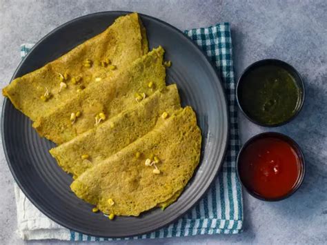 6 evening snacks for kids to satisfy their hunger - Banana oat pancakes ...