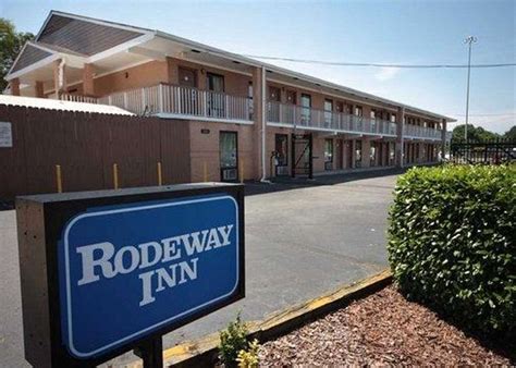RODEWAY INN CHARLOTTE - Hotel Reviews, Photos, Rate Comparison ...