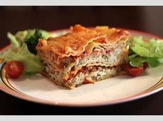 File:Lasagna with salad, May 2011   Wikimedia Commons