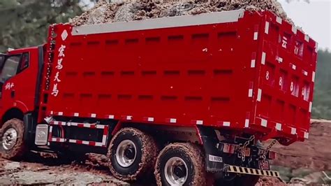 rc模型大卡车1：24解放J6泥头车 自卸车模型 前二后八大卡车 - YouTube