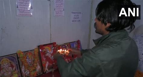 J-K: Indian Army's Romeo Force celebrate Diwali at 8,000 feet in Pir ...