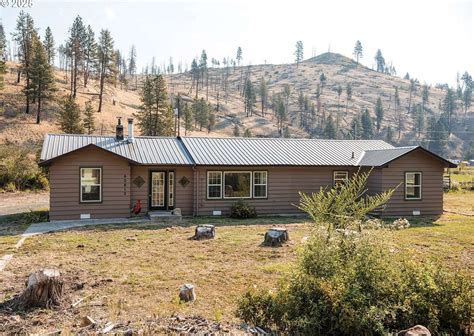 5.39 Acres of Land with Home for Sale in Canyon City, Oregon - LandSearch