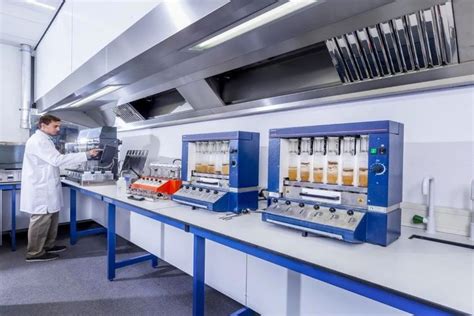 Smectite clay counters Aflatoxin B1 on poultry - Trouw Nutrition