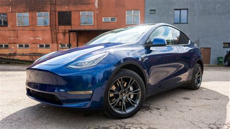 10 Reasons Why The Tesla Model Y Is So Popular