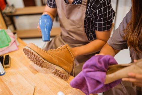 Easy Steps to Wash Boots in Washing Machine: Quick Guide | Vanish IN