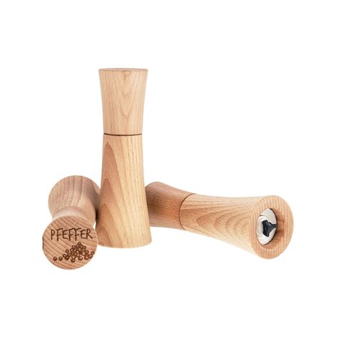Wooden pepper mill made of beech - 17 x 4.5 cm - with engraving 'Pepp ...