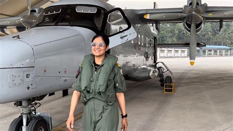 Women in uniform breaking gender barriers: Indian Navy now has a woman ...