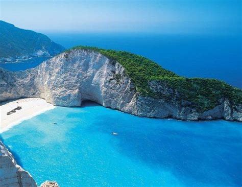 Ditch Maurities, Enjoy Blue Water Beaches in India - lifeberrys.com