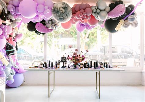 HOCUS POCUS HALLOWEEN DECOR & HOCUS POCUS PARTY IDEAS – Bonjour Fête