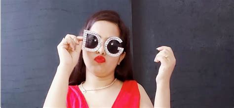 कानों से खून निकालने फिर आईं ढिनचैक पूजा, विदेशी रैपर के गाने को दे ...