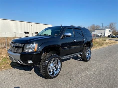 2007 Chevrolet Tahoe Z71 4x4 Lifted Loaded for sale on RYNO Classifieds