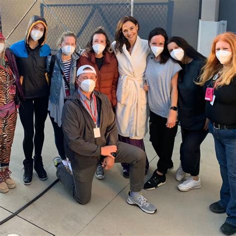 Gal Gadot Flaunted Her Long Leg In Red Gown In The Red Notice Studio