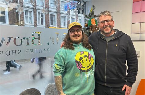 Lincoln barbershop celebrates 25 year anniversary – The Linc