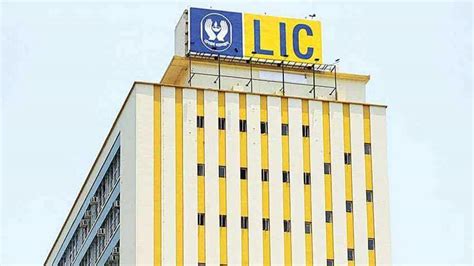 LIC New Jeevan Anand Plan: Check benefits and other details | Zee Business