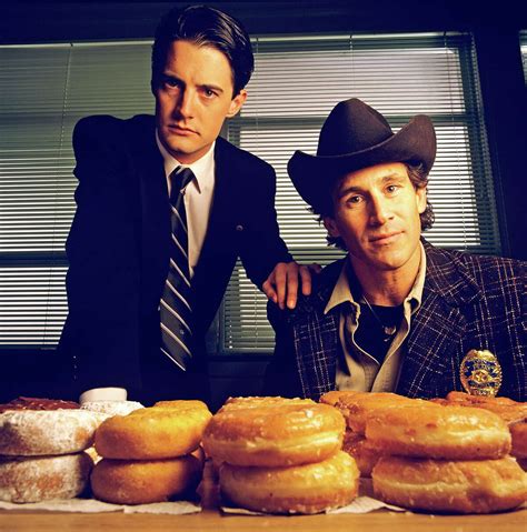 'Twin Peaks' returns: Where is original cast now?